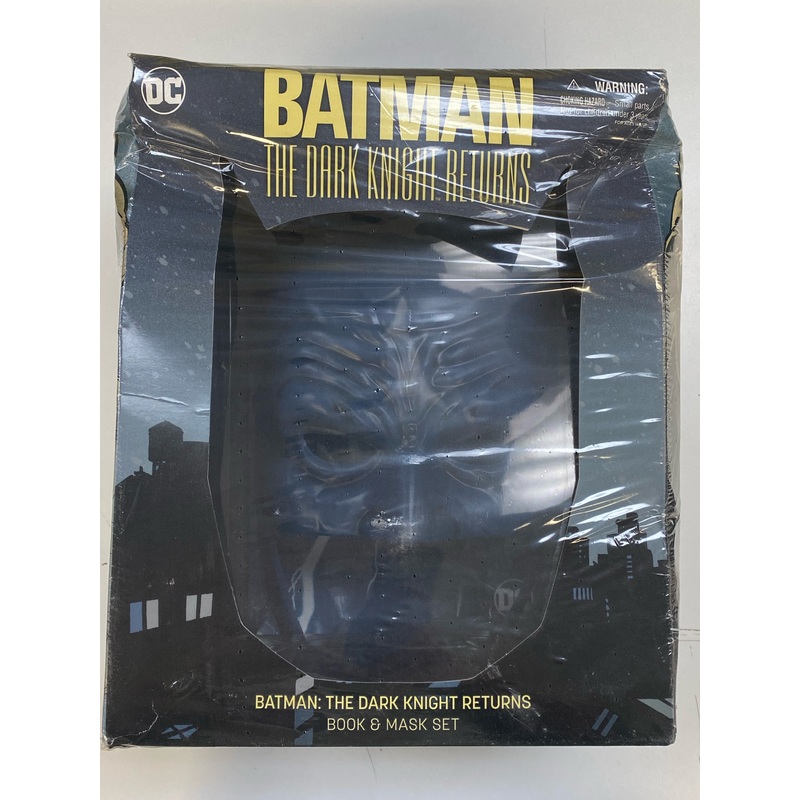 DC Comics - DC Batman - The Dark Knight Returns - Book and Mask Set *DAMAGED*