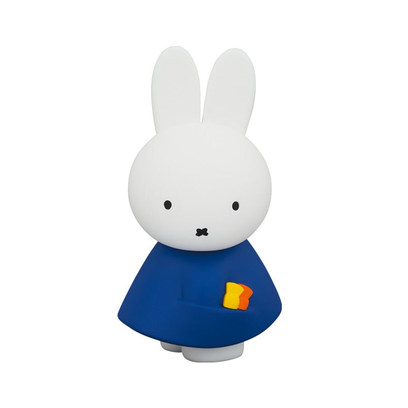 Dick Bruna Series 5 Medicom Toy UDF Miffy with candy