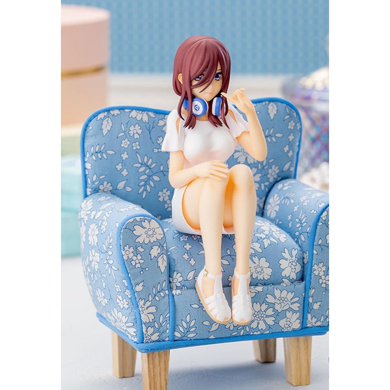 The Quintessential Quintuplets Movie SEGA PM Perching Figure Miku Nakano