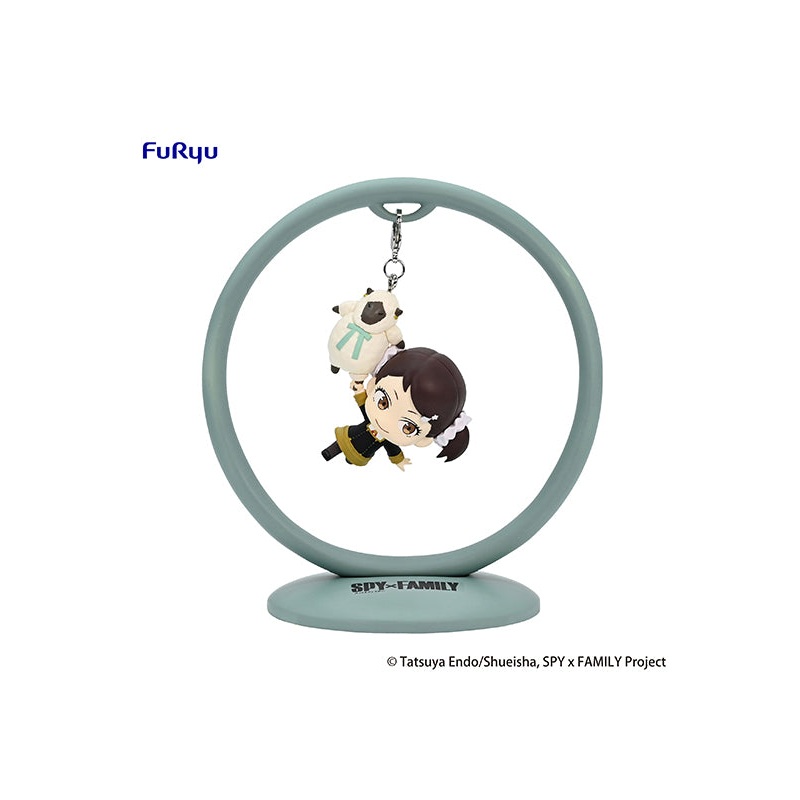 SPY  FAMILY FuRyuTrapeze Figure Becky